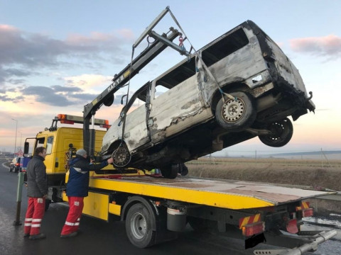 Tractari auto Ploiesti, platforma auto, transport auto service, Non-stop